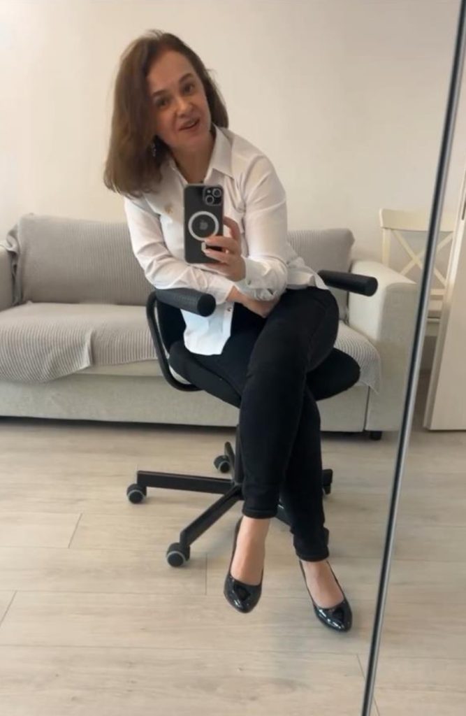 Iulia Gonța în cabinetul de psihologie