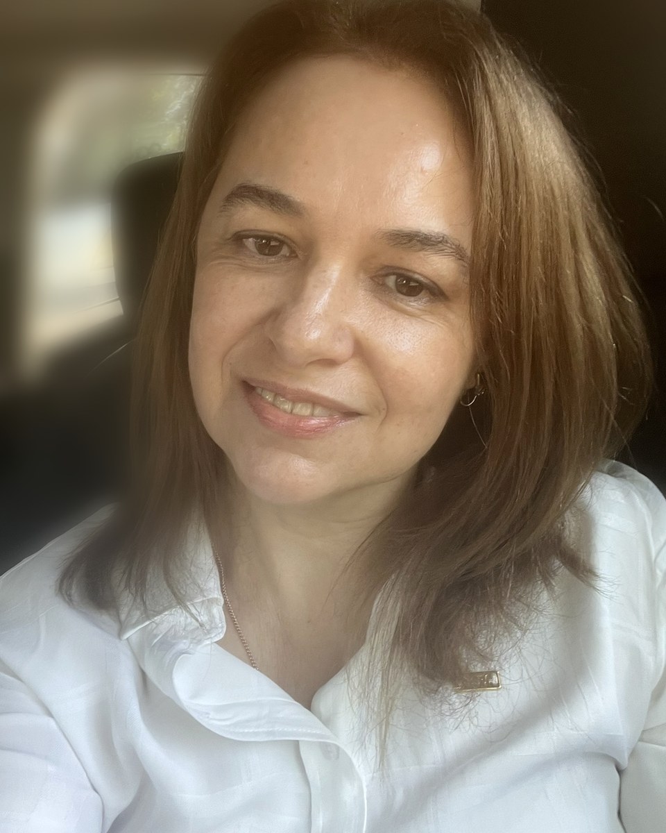 Iulia Gonța – psiholog clinician și psihoterapeut CBT, București